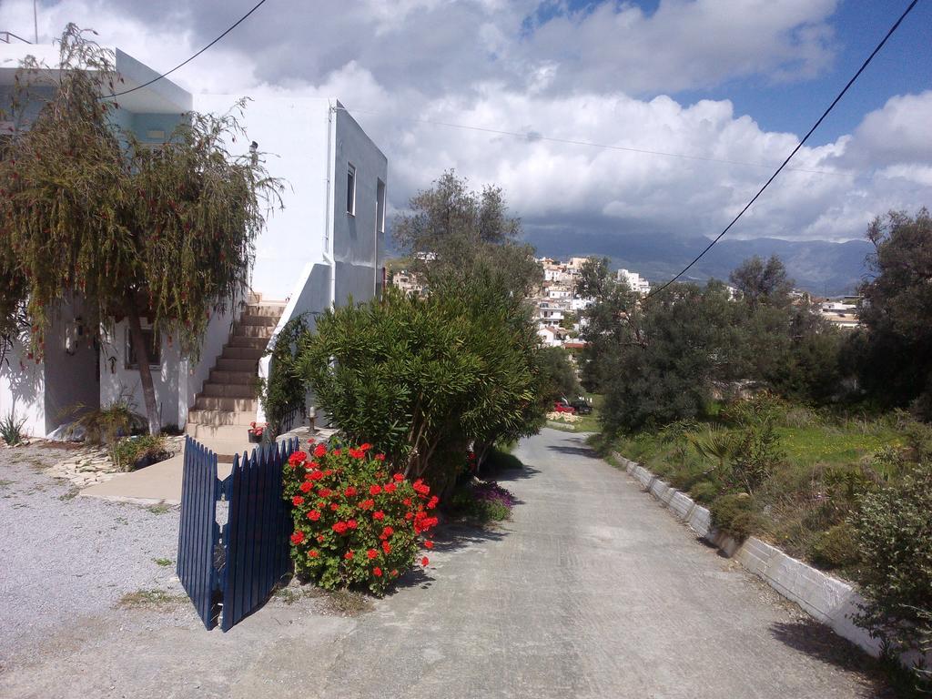 Korfes Apartments Kamilari Exterior photo